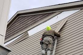 How To Choose The Right Materials for Your Siding Installation in 'Bennett, CO